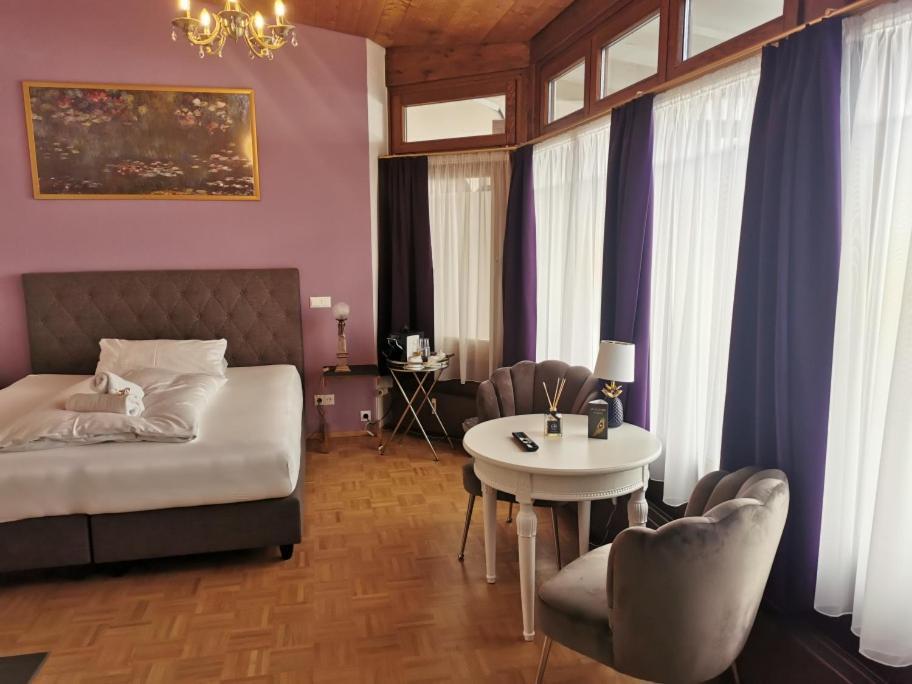 Altstadthotel Bachbraeu فايلهايم إن أوبربايرن المظهر الخارجي الصورة